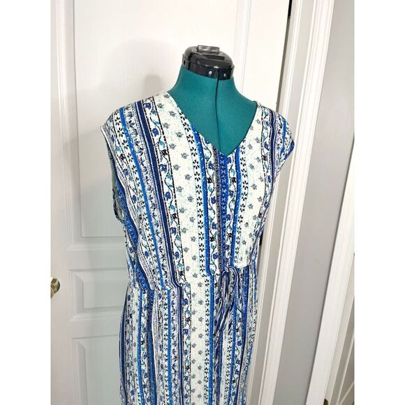 Forever 21 Plus Size Floral V Neck Sleeveless Drawstring Center Slit Dress - Picture 8 of 14